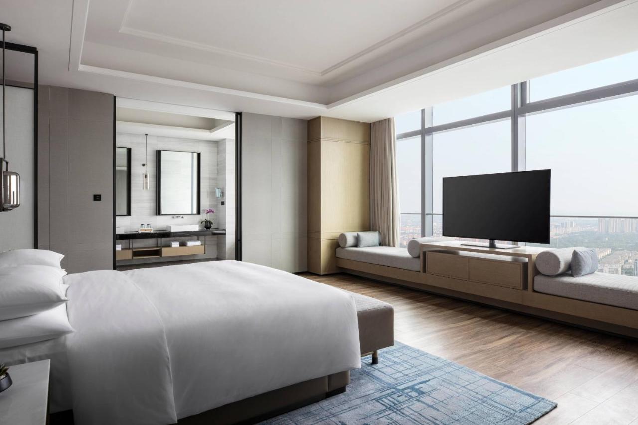 Zhangjiagang Marriott Hotel Exterior foto